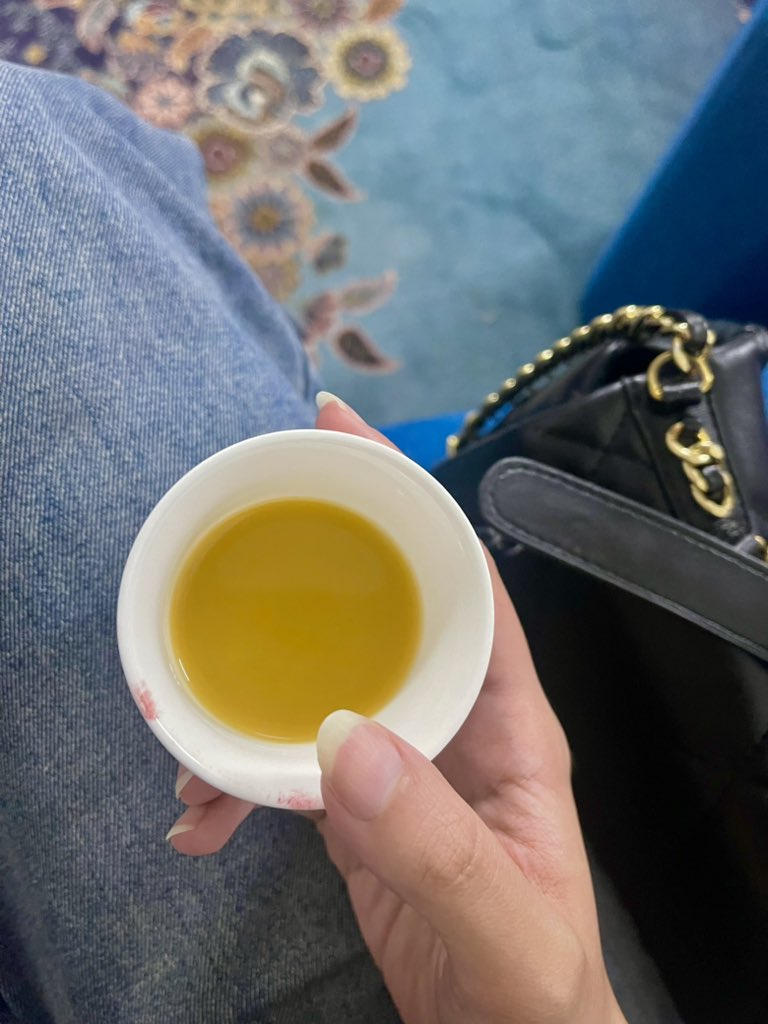 البن الأشقر يداوي الرأس فنجاله ✨