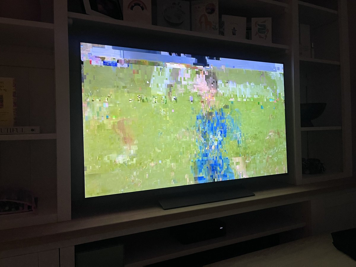 andy edwards tweet media