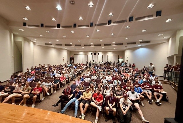 EKUCJS's tweet image. Big E Welcome is in full swing!  
From the Welcome Walk to the College Open House, we&apos;re excited for all of our new students to be on campus!