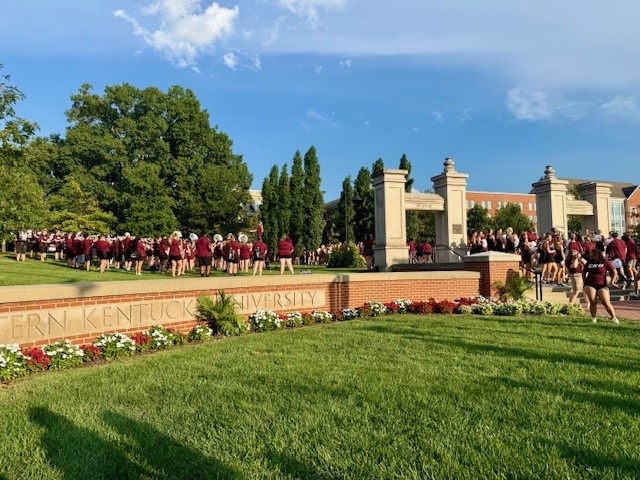 EKUCJS's tweet image. Big E Welcome is in full swing!  
From the Welcome Walk to the College Open House, we&apos;re excited for all of our new students to be on campus!