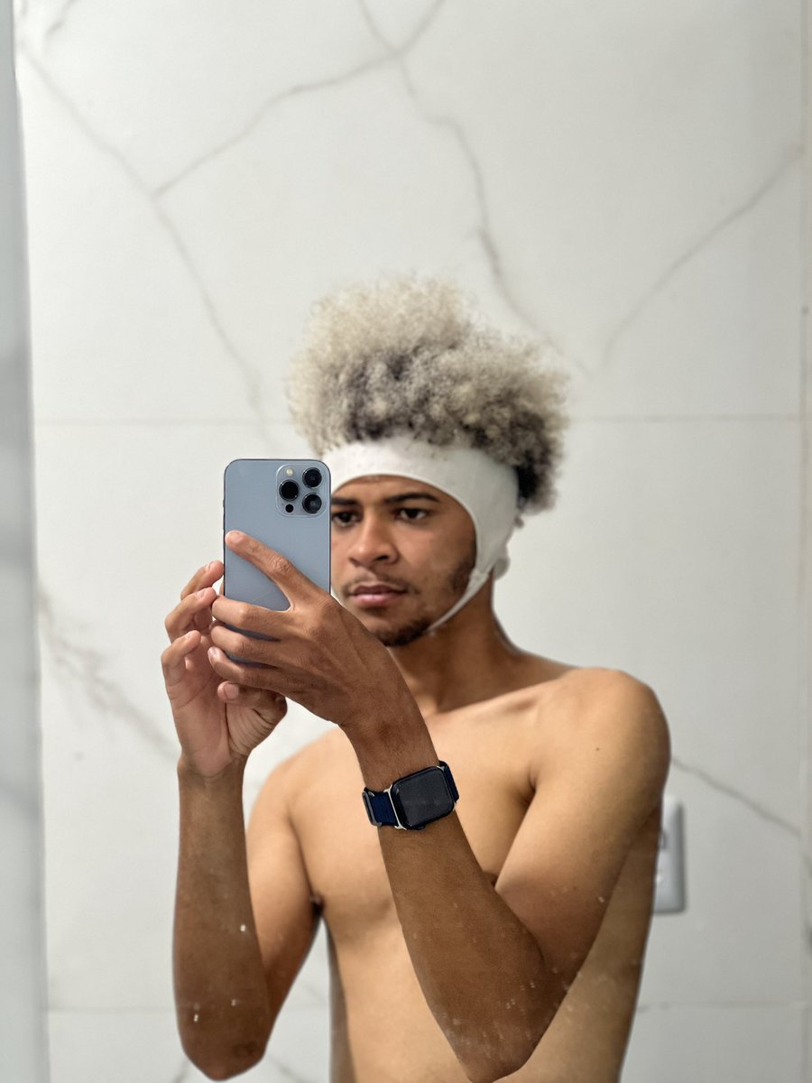 filyphee's tweet photo. Eu só invento merda kkkk https://t.co/czRc0HEPTL