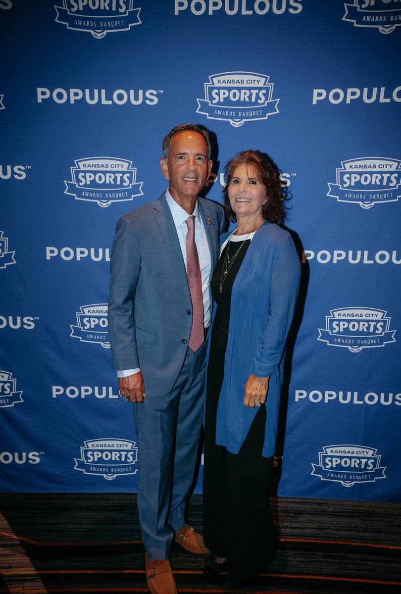 Kansas Volleyball tweet media