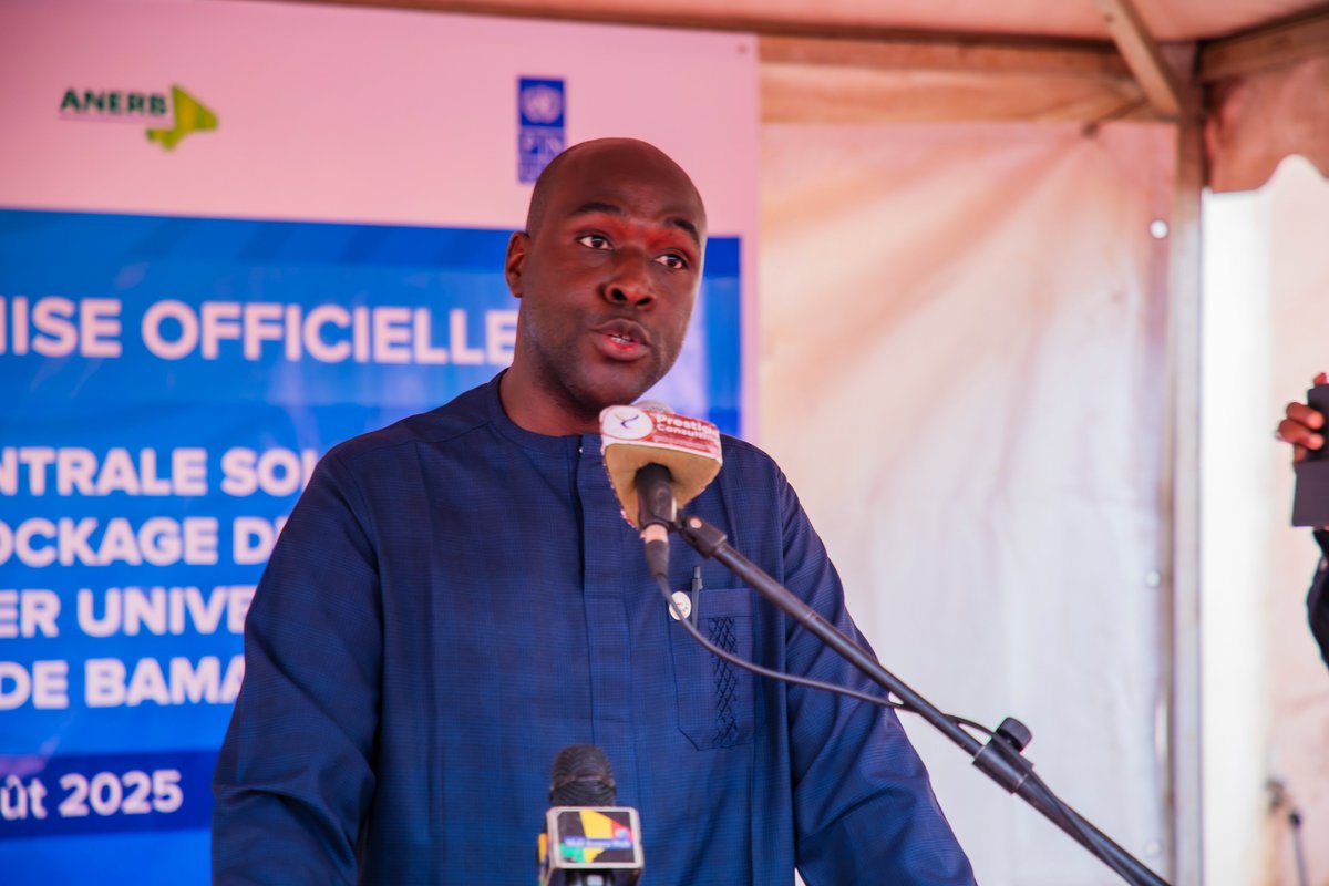 PNUDMALI's tweet photo. Tenue, ce 14 Août, de la cérémonie officielle de remise d'une centrale solaire d'une capacité de stockage de 200 KWh au CHU Gabriel Touré de Bamako. Cette centrale couvrira 92% de l'autonomie énergétique du bloc pédiatrique du CHU. 
⤵️ https://t.co/tTl86f0s8v