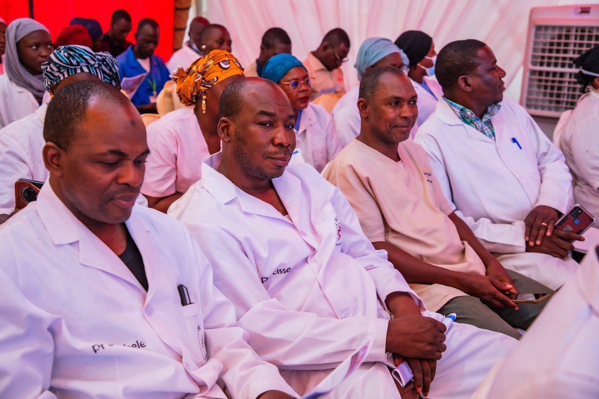 Tenue, ce 14 Août, de la cérémonie officielle de remise d'une centrale solaire d'une capacité de stockage de 200 KWh au CHU Gabriel Touré de Bamako. Cette centrale couvrira 92% de l'autonomie énergétique du bloc pédiatrique du CHU. 
⤵️