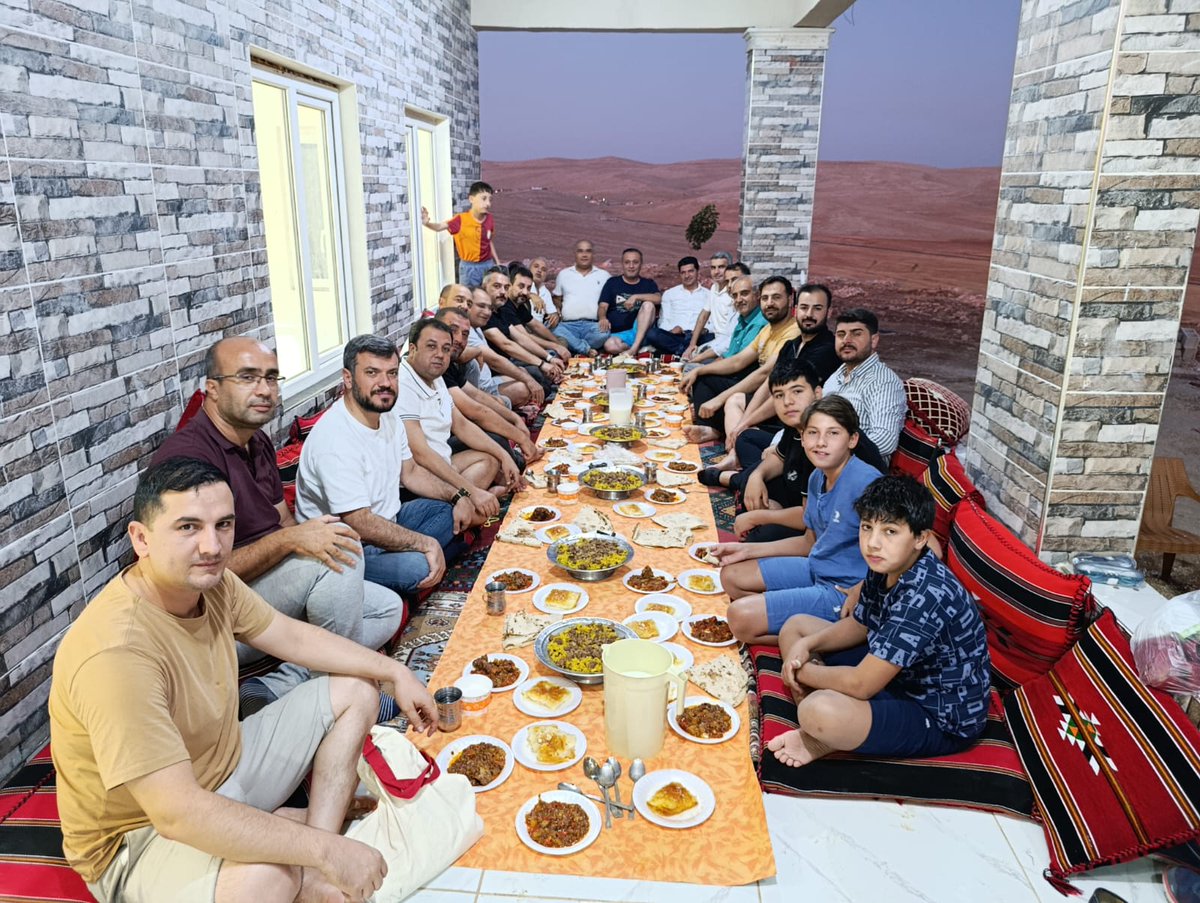 Aylık toplantımızı sıcak ve samimi bir ortamda gerçekleştirmemize vesile olan, bizleri Haraptar Köyü'nde ağırlayan değerli saymanımız Hadi Öncel’e nazik ev sahipliği ve misafirperverliği için içten teşekkür ederiz.
Birlikte daha nice verimli  buluşmalarda görüşmek dileğiyle.