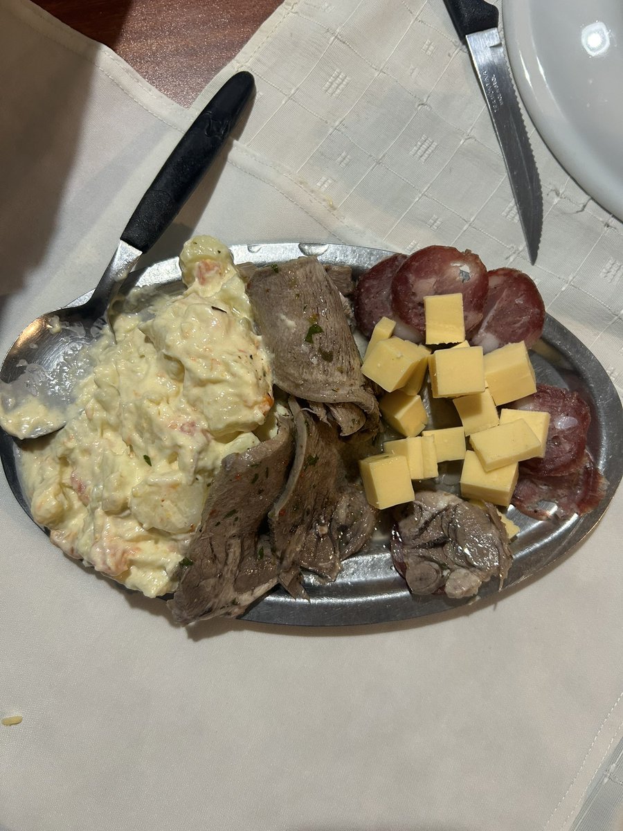 Frente a las distintas consultas sobre el mantenimiento de mis hábitos alimentarios… se mantienen intactos: Viernes de Sushi