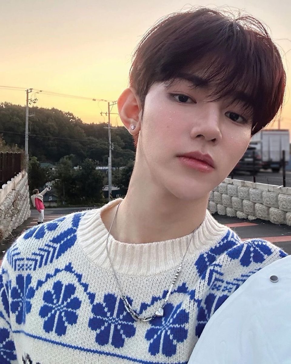 장하오 얼굴 (@zhanghaoface) on Twitter photo 