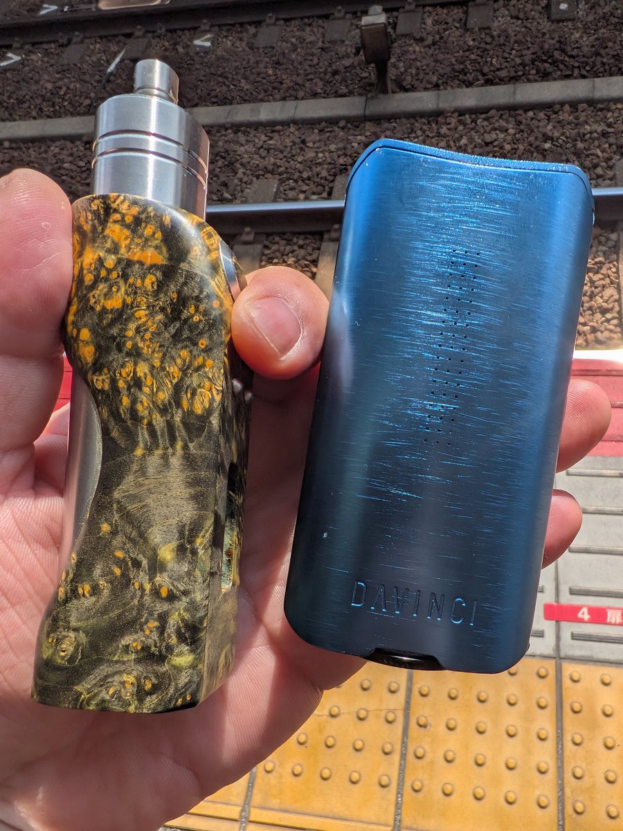 arai3539's tweet photo. 夏休みが欲しいです
#vape #vaporizer #kitchenmod #davincivaporizer https://t.co/G1BPlMFo80