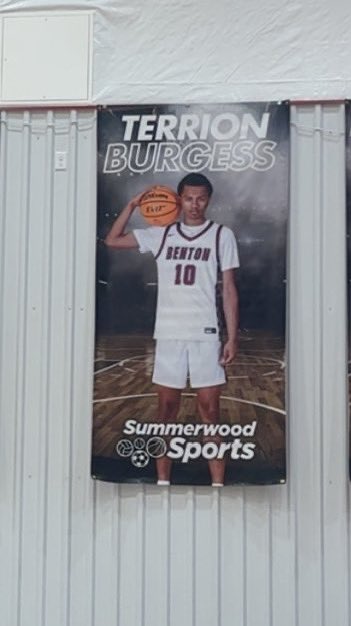 It’s a honor to have a banner hanging up in one of the best facilities in Arkansas (summer wood)