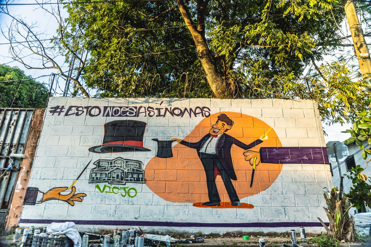 LadyDrag tweet media