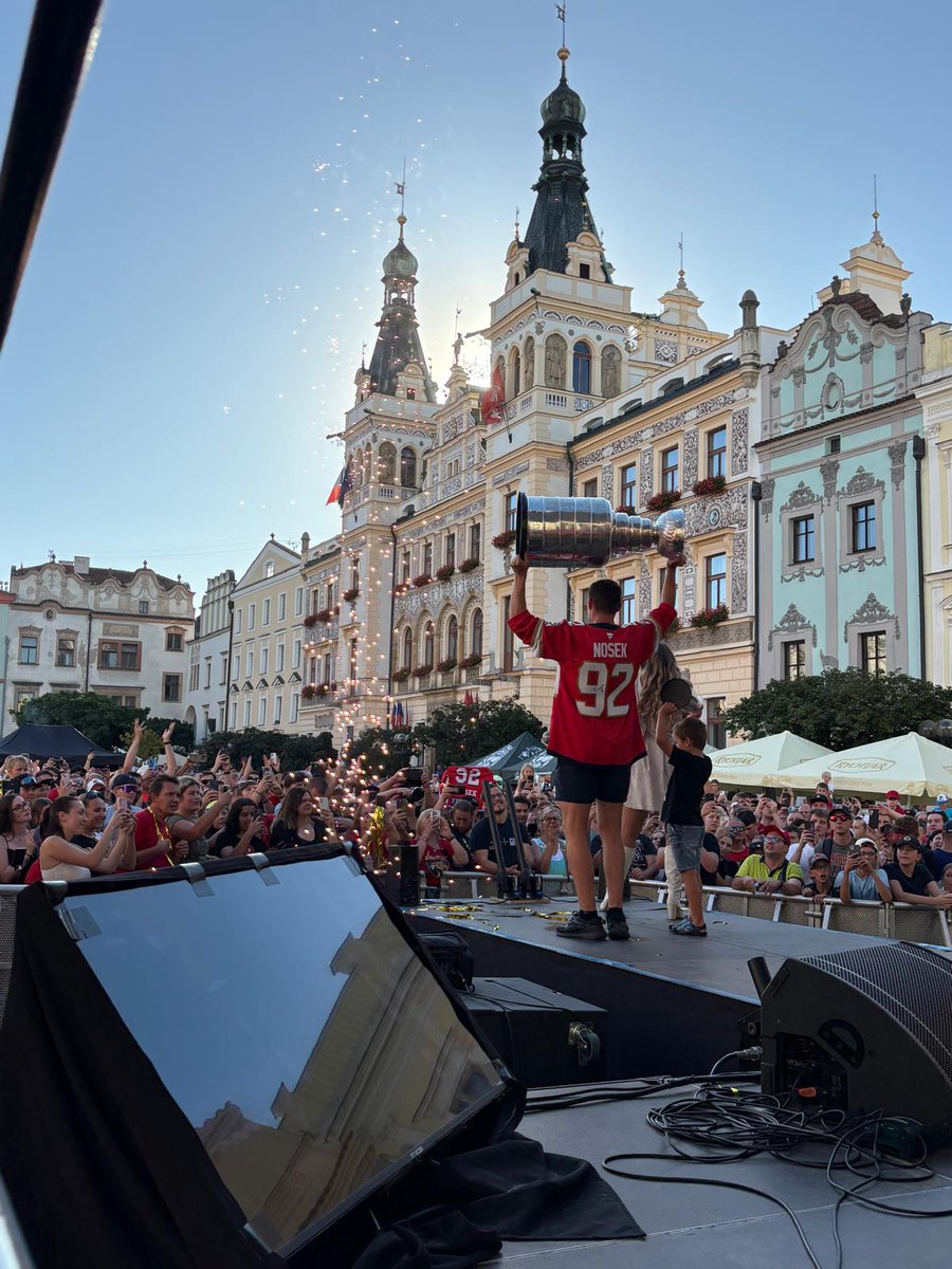 Tomas Nosek brings the #Stanleycup home to Pardubice, Czechia, for a town celebration. 
<a href="/HockeyHallFame/">Hockey Hall of Fame</a> <a href="/FlaPanthers/">Florida Panthers</a> <a href="/NHL/">NHL</a>