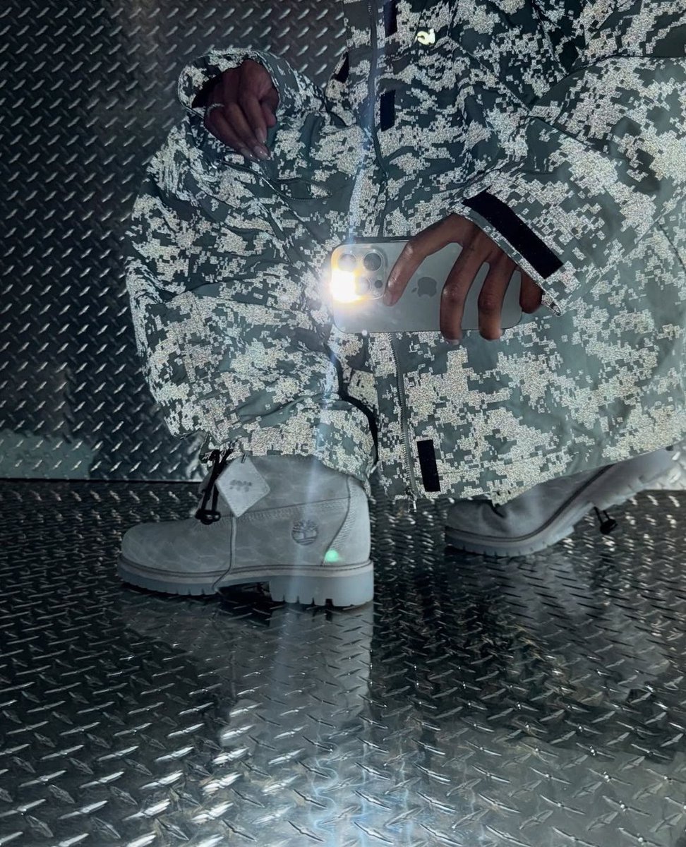 2025年 発売予定】 Ice Studios x Timberland 6-Inch Boot “Grey