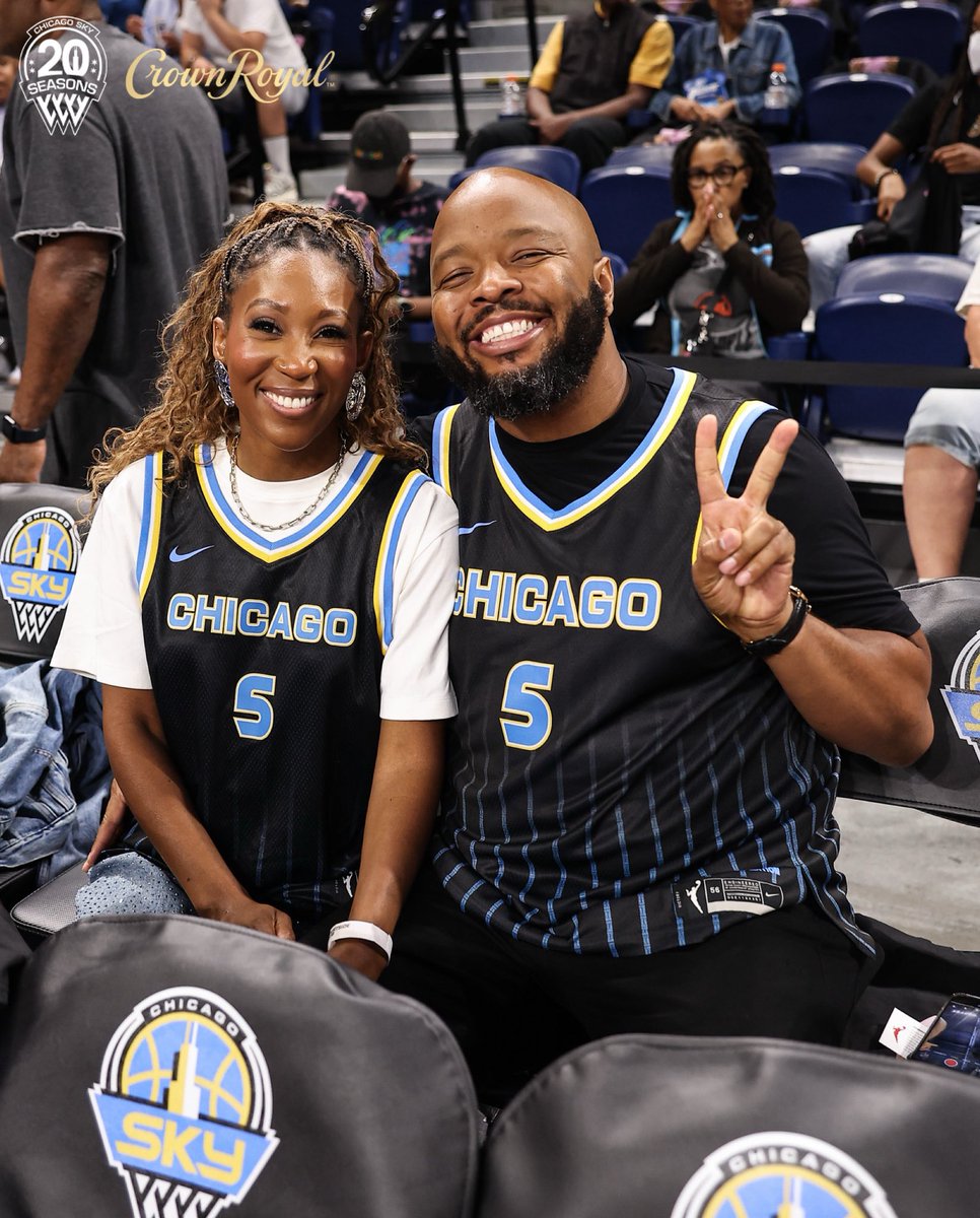 chicagosky's tweet image. comedic royalty in the building! 

@crownroyal | #skytown