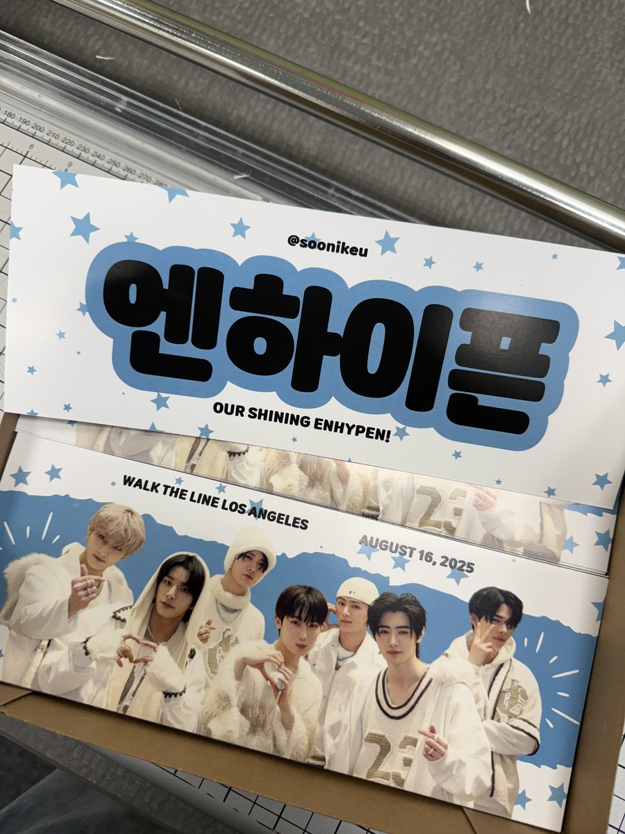 soonikeu's tweet photo. also i have freebies for tomorrow! ot7 banners and some keychain packs~ hope to see you there!

#ENHYPEN #ENHYPENinLA #WALKTHELINE_IN_LA https://t.co/fLmWUmULRC