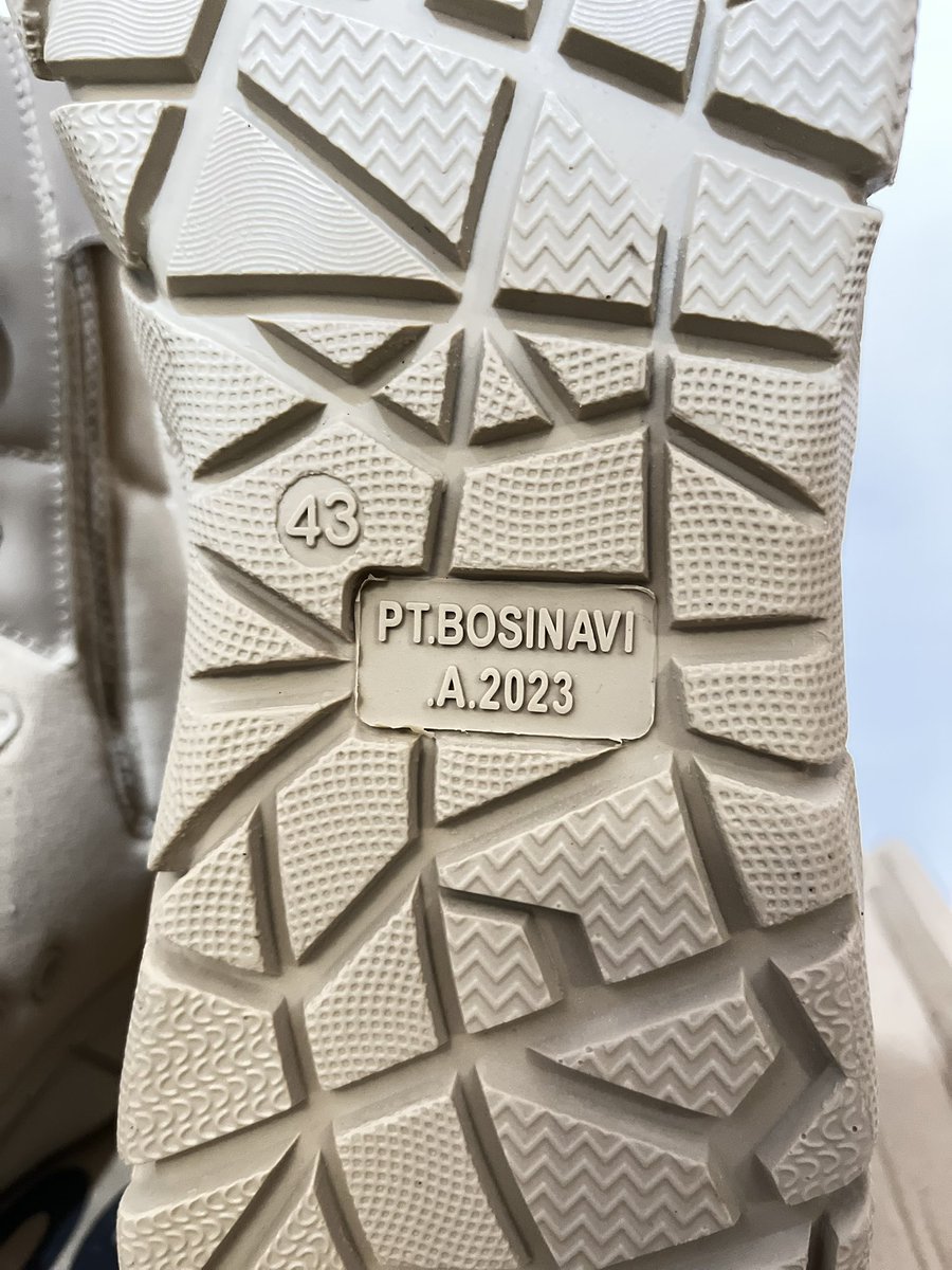 likesunflower__'s tweet photo. DIJUAL SEPATU PDL PNS / KEMHAN ORI
BARANG BARU
PRIZE 400K
UK 43 https://t.co/JWIhcWwwLx