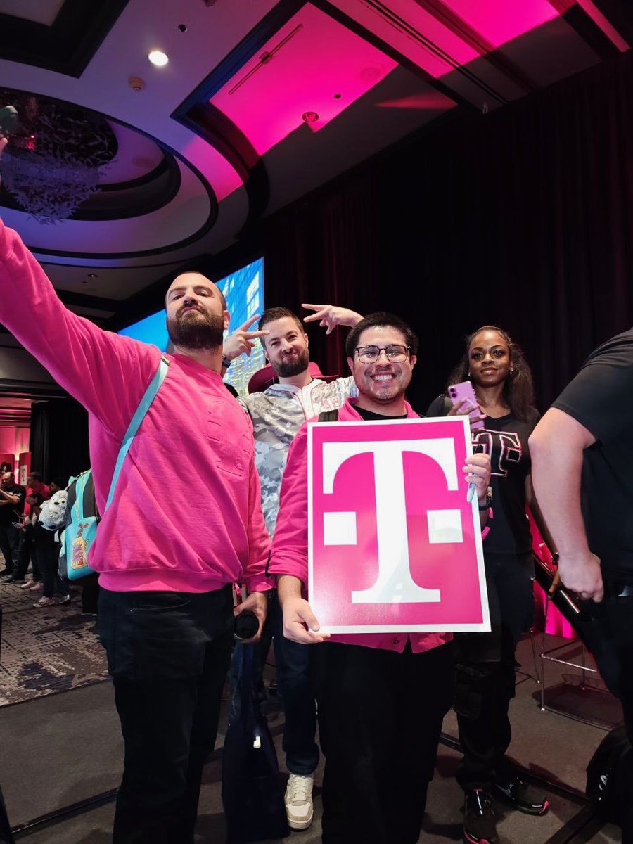 Chevy💕 tweet media