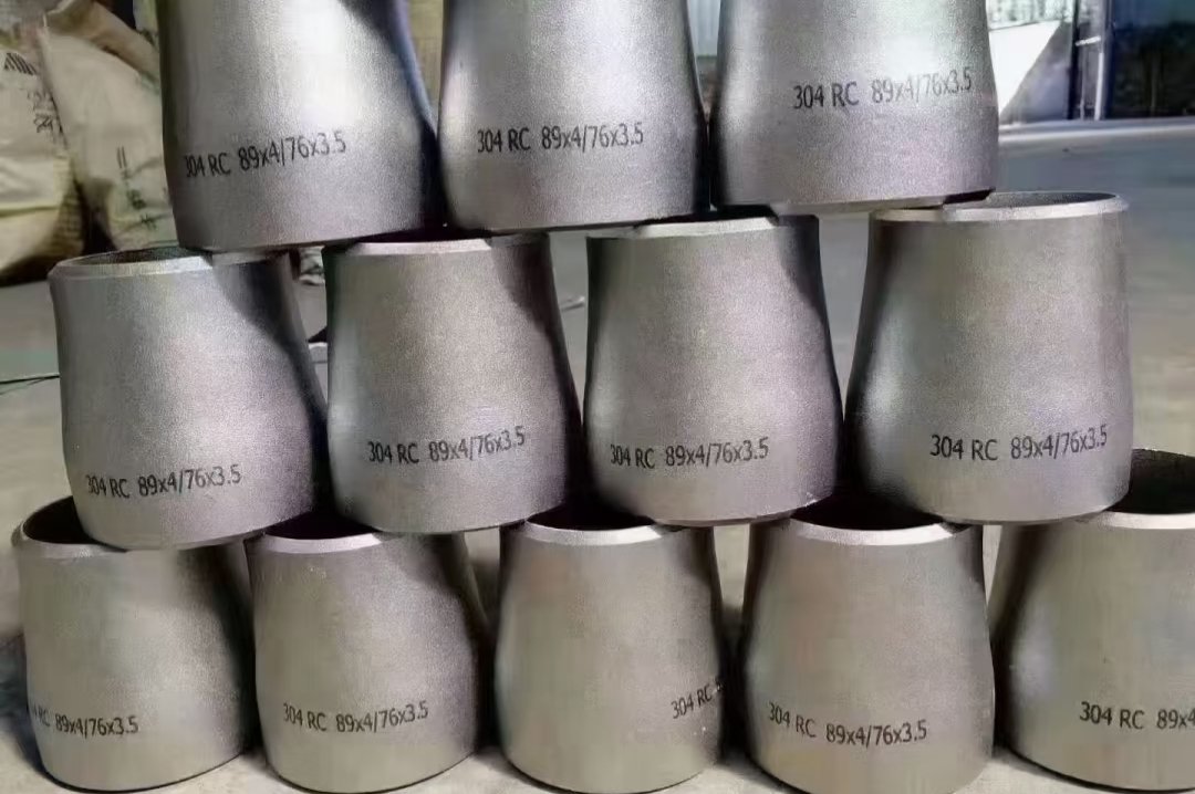 Fkq1t's tweet image. Kehongpipe.com whatsapp+8613903273922 #steelfitting #flange #petroleum #NaturalGas #CHEMISTRY #boiler #manufacturer #factory #steelpipe #industry