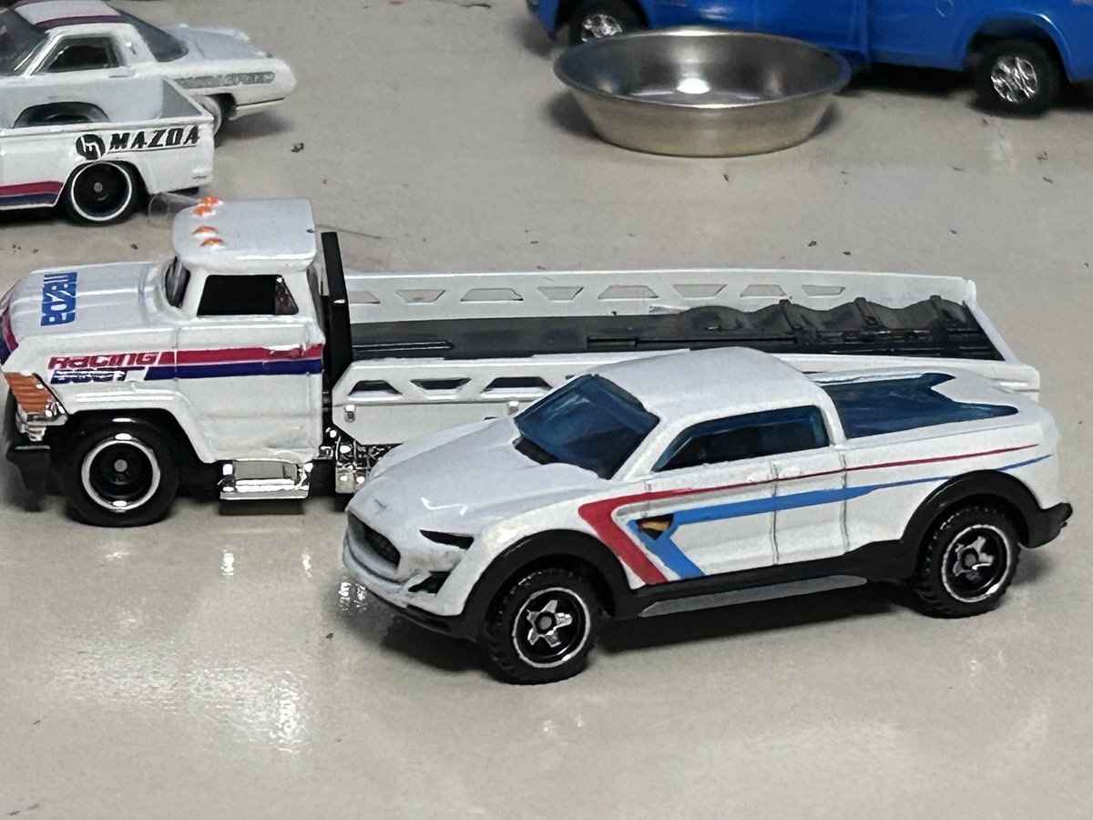 porschegmbh's tweet image. #ホットウィール  #2TUFF  #RACINGBEAT 
( ﾟдﾟ)ﾊｯ!まだあったかも〜Cooooool😎✨