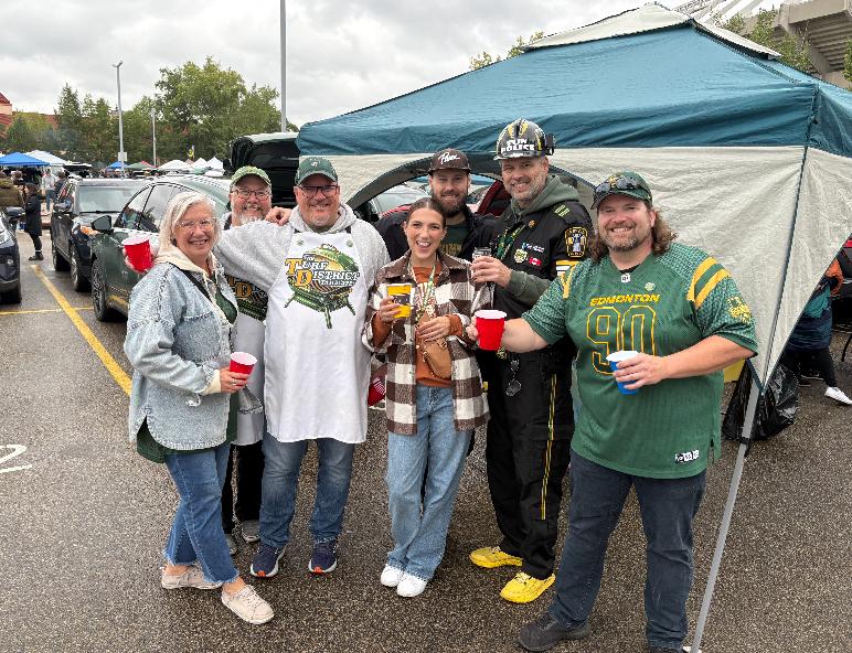 DuchessLombardi's tweet photo. A little sparse but damn if it ain't worth it!!!
#WhiskyClub #SectionL
#CFL #GoElks https://t.co/RrohNw0F4A