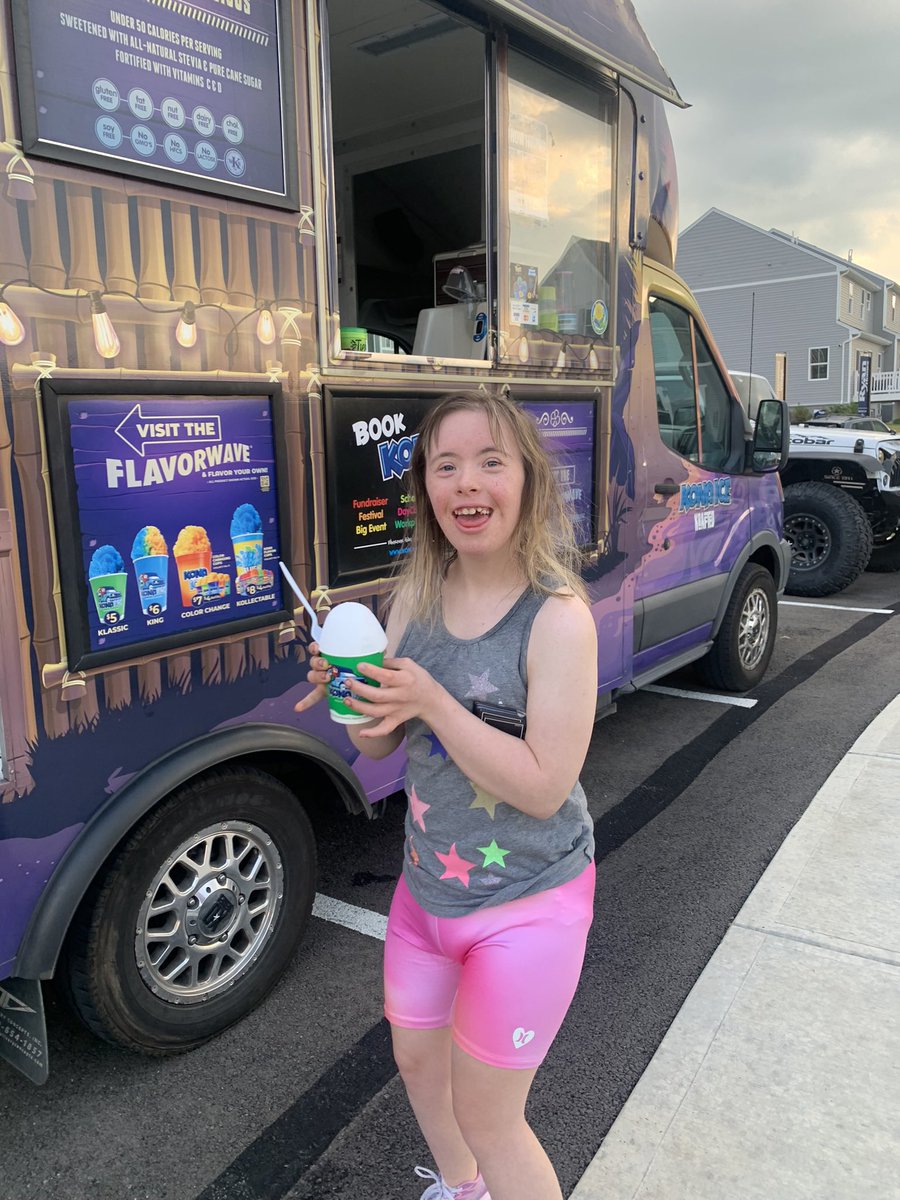 Chloe helped me pack gift bags to give to families in need this week, and then we went for a flavored Icee in our amazing new neighborhood - PRICELESS! 
Hebrews 13:2 “Some have Entertained Angels” 😇
<a href="/RCamposDuffy/">Rachel Campos-Duffy</a> <a href="/PAProLifeFed/">PA Pro-Life Fed</a> <a href="/LifeNewsHQ/">LifeNews.com</a> <a href="/SenatorMartinPA/">Senator Scott Martin</a>