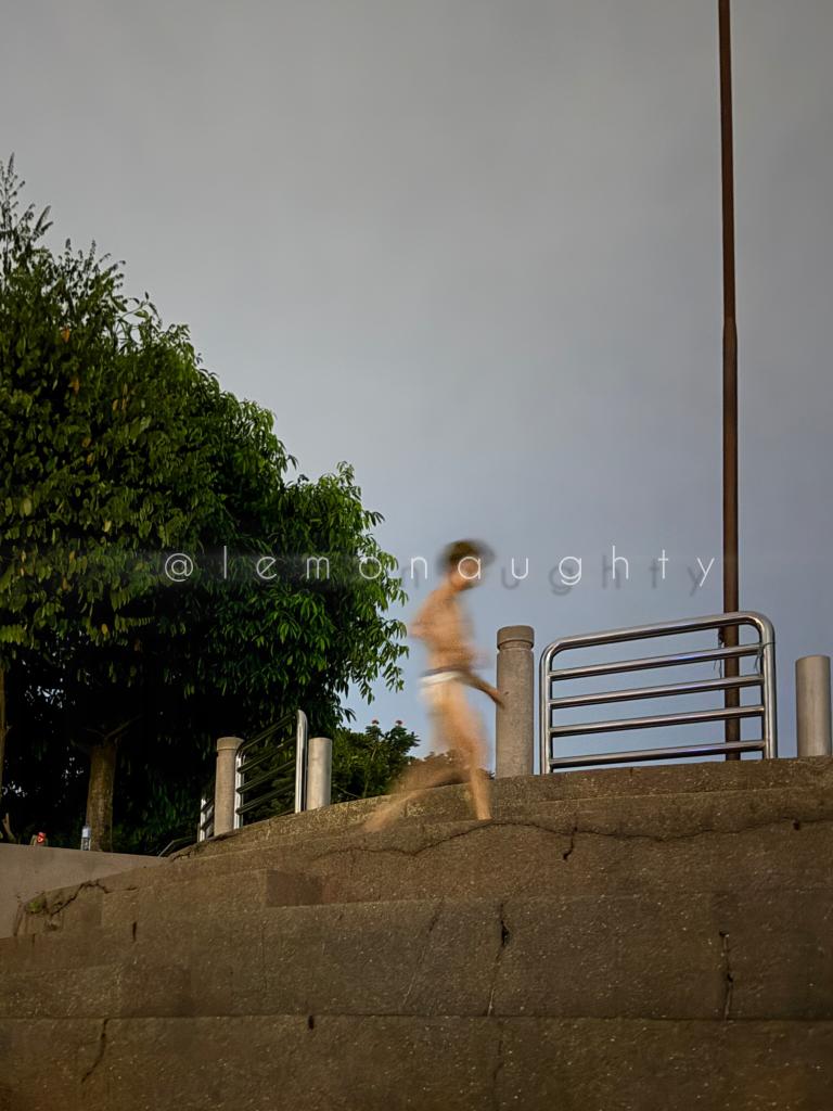 「快閃系列 - BK」

探望熟悉的每一草，每一木，每一個發射過的角落🫣

#内裤控 #柠檬野裸那件事 #野裸 
#深夜 #追蹤转推