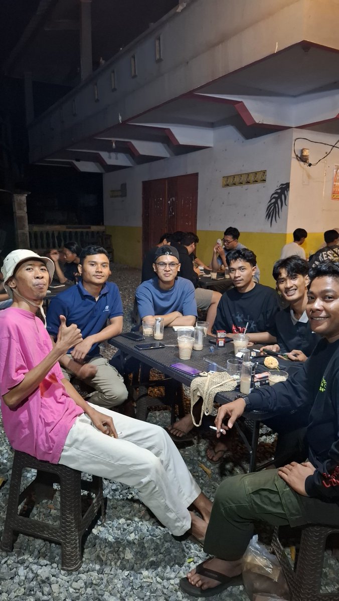 UC (@saltyhubs) on Twitter photo 