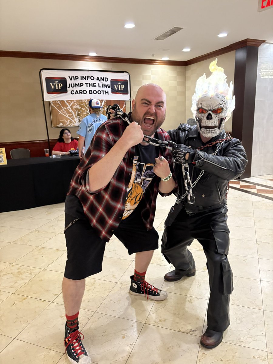 This Ghost Rider cosplay was absolutely incredible! The flame even changed colors. I was absolutely blown away!