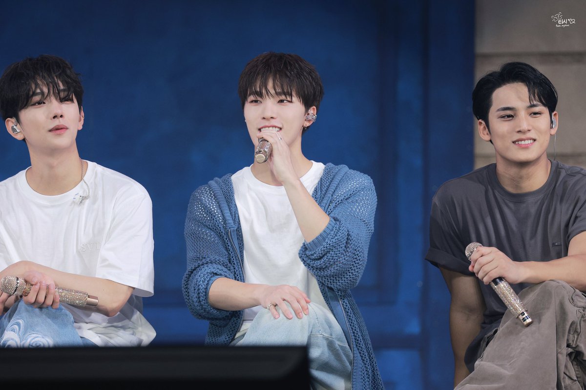 feat_mybias's tweet photo. 240723 CARAT Land 💙

#dino #leechan #디노 #이찬 #李燦 #ディノ #SEVENTEEEN #세븐틴 https://t.co/SnkOTaCSSD