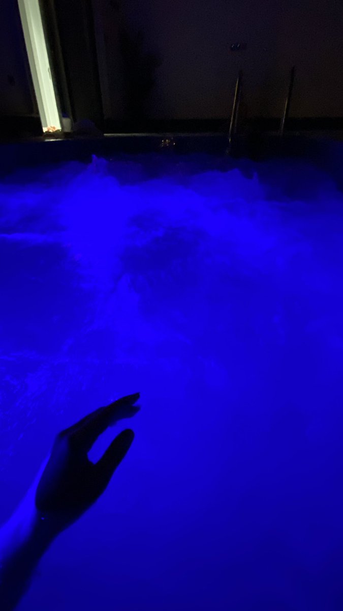 Summer night be like🏊‍♀️