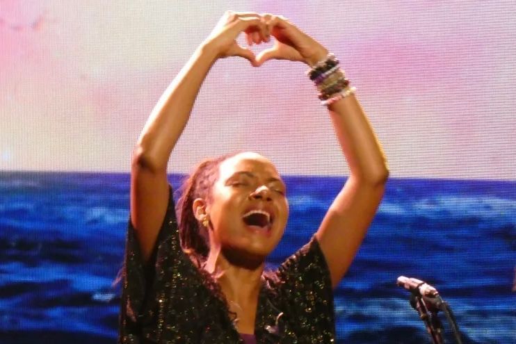 AllisonRussellQuotes tweet media