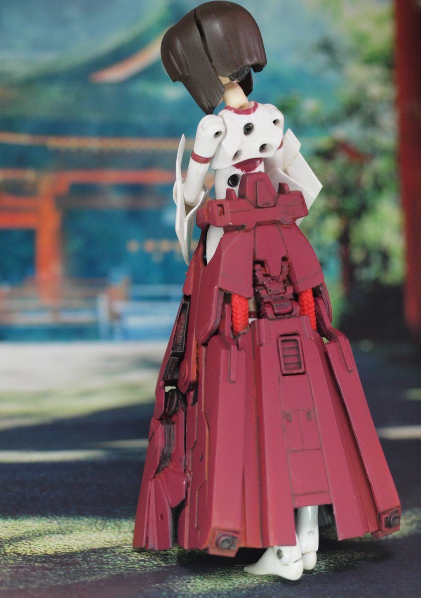 #代表作を張って認知してもらおう
着たまま座れるメカニカル巫女袴はウチの特別品ですのよ