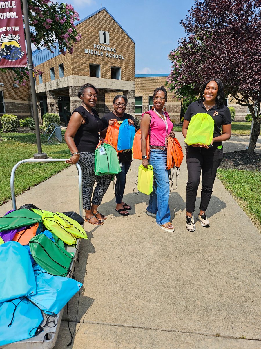 Potomac MS (@potomacms) on Twitter photo Heartfelt appreciation to our amazing community partners—SARAH’s Way and Macy’s—for their generous back-to-school donations! With the support of our school social worker Ms. Cynthia Porter and FACS teacher Ms. Casey Jones, these contributions are helping students start strong! Heartfelt appreciation to our amazing community partners—SARAH’s Way and Macy’s—for their generous back-to-school donations! With the support of our school social worker Ms. Cynthia Porter and FACS teacher Ms. Casey Jones, these contributions are helping students start strong!