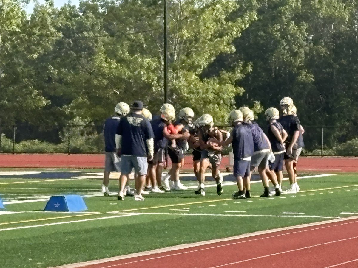 Shrewsbury Athletics (@colonialsad) on Twitter photo Football is back! Great opening day.
The boys working hard day 1!
EFFORT/ATTITUDE/DISCIPLINE <a href="/ShrewsburyFB/">Shrewsbury Public Football</a> Football is back! Great opening day.
The boys working hard day 1!
EFFORT/ATTITUDE/DISCIPLINE <a href="/ShrewsburyFB/">Shrewsbury Public Football</a>