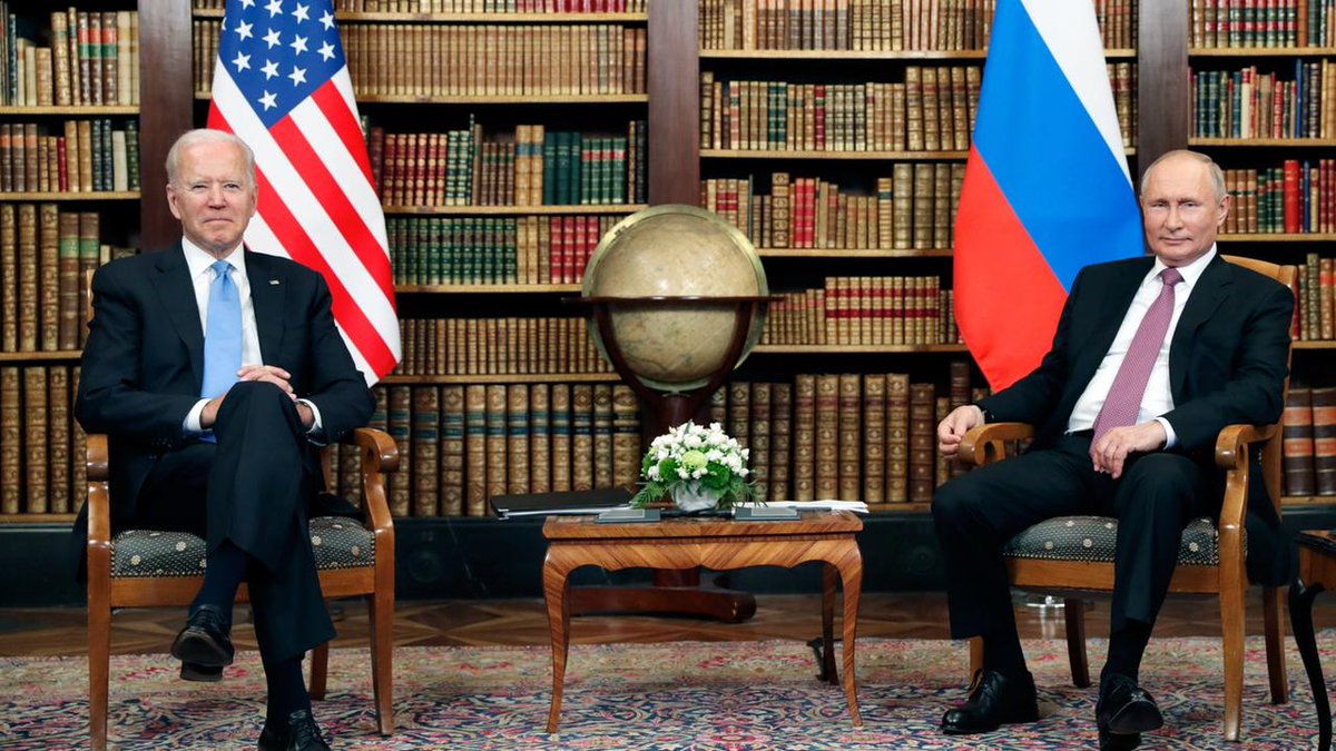 guid_massi's tweet photo. 16 juin 2021 #pursuing war
#Geneve #Putin #Biden

15 août 2025 #pursuing peace #Alaska 
#Poutine #Trump 

#RIP ( @vonderleyen @EmmanuelMacron @Keir_Starmer @_FriedrichMerz @Ukraine @LCI @BFMTV @CNEWS ... ) https://t.co/R1TtOx9spa