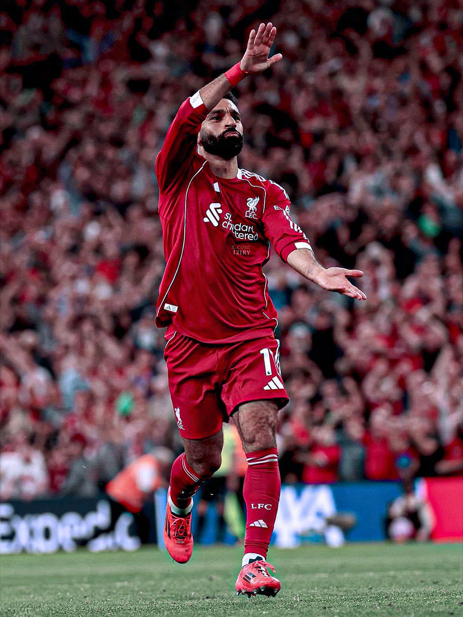 LFC_Tandy's tweet photo. What a player. What a human being. ❤️ https://t.co/TRCwAIU11H