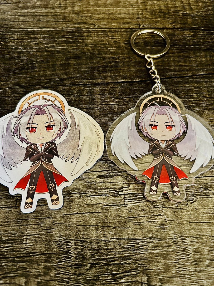 While I still muster up the ability to take clothes pics, check out the keychain and sticker!
I have no idea where to put them, any recommendations?