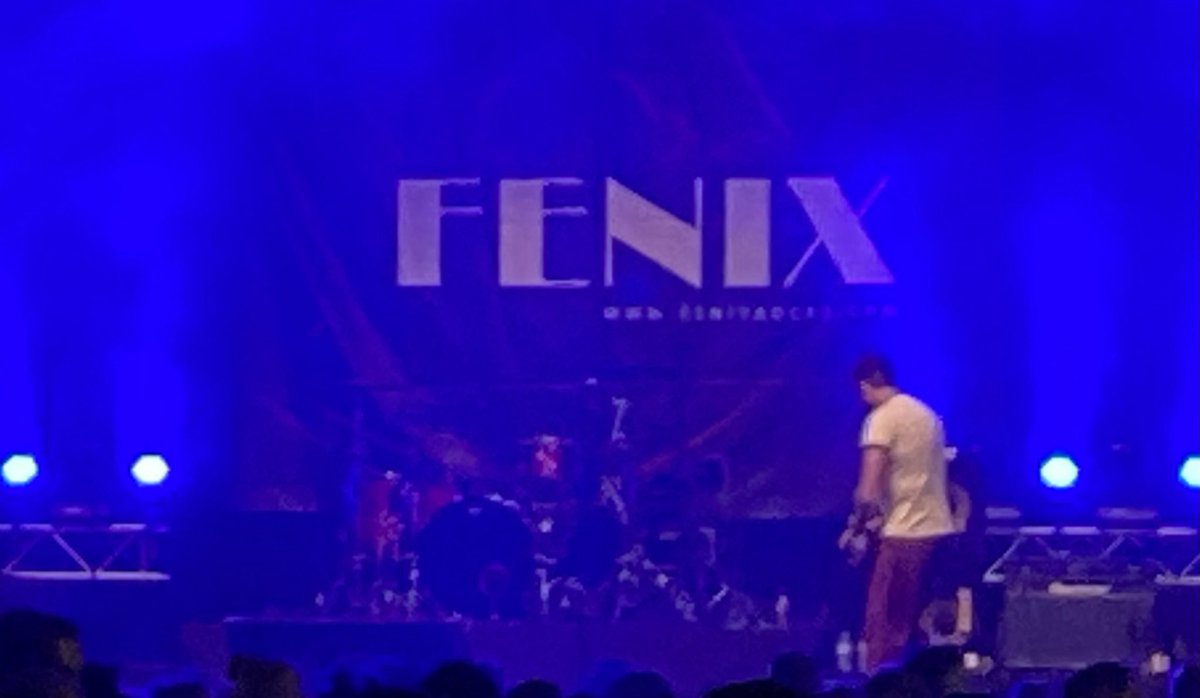 #GeelZomert was weer schitterend. Veel Gelenaars, wat drank en super sfeer ! #Fenix