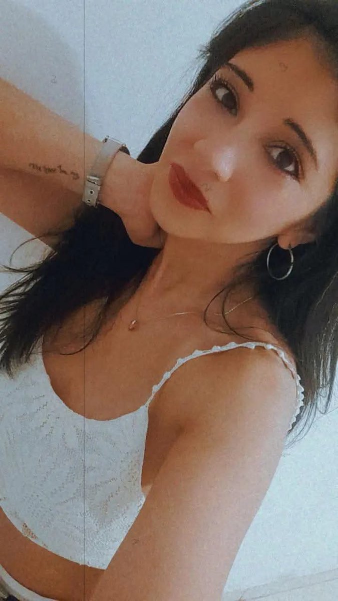 DevoraSori32113's tweet photo. ๐ if you can't pay, you can't stay.
๐ Si no puedes pagar, no puedes quedarte.
#CashWorship #PayFirst #MoneyTalks #FindomAddiction #Findom https://t.co/jDzAfeHOIQ