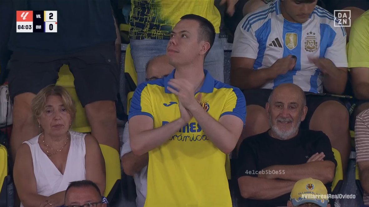 futbol_fantasy's tweet photo. Sale Cazorla al campo en el 84'

El que lo ha puesto en el Fantasy: https://t.co/yHd6l8QaIy