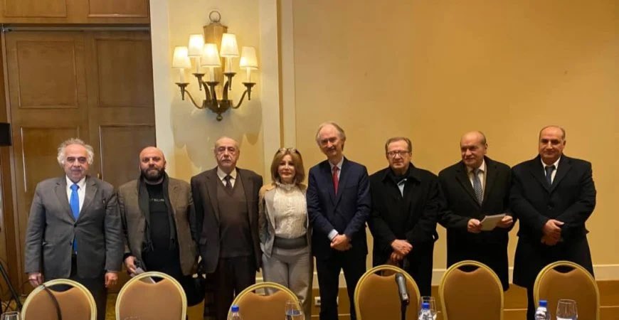 🚨عقد وفد من حزب الاتحاد الديمقراطي (PYD) لقاءً  مع فريق المبعوث الأممي الخاص إلى سوريا، غيرد بيدرسون، ومدير مكتب المفوض السامي لحقوق الإنسان في دمشق، عبد العزيز عبد العزيز، وذلك في إطار الجهود المبذولة لتعزيز الحوار السوري - السوري ودعم مسار الحل السياسي.