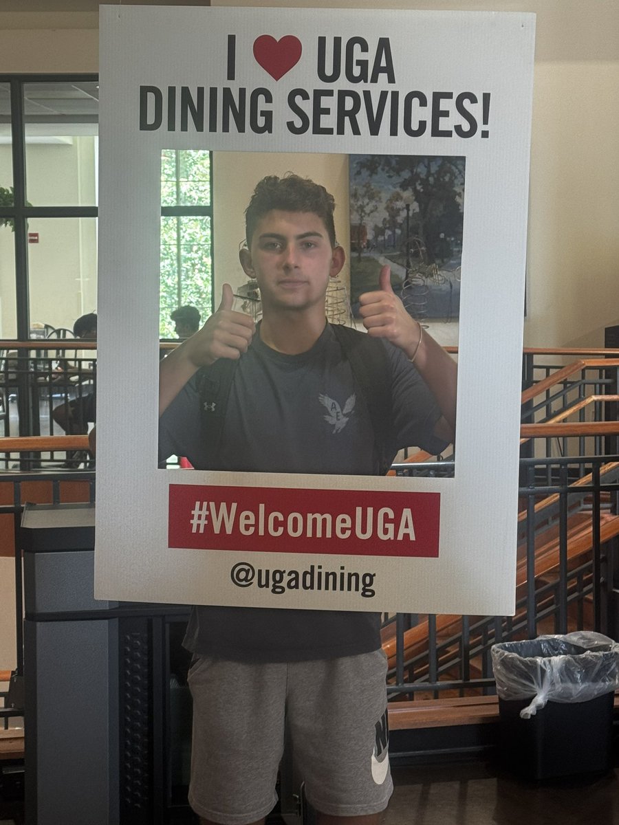 MiloWels32's tweet photo. #WelcomeUGA
Go Dawgs! https://t.co/FWYRkyTU5T
