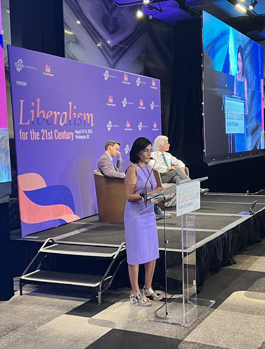 LibCon2025 is almost at an end.

Here is <a href="/shikhadalmia/">shikha sood dalmia</a> about to introduce our incredible final keynote conversation between <a href="/DKThomp/">Derek Thompson</a> and <a href="/sapinker/">Steven Pinker</a>