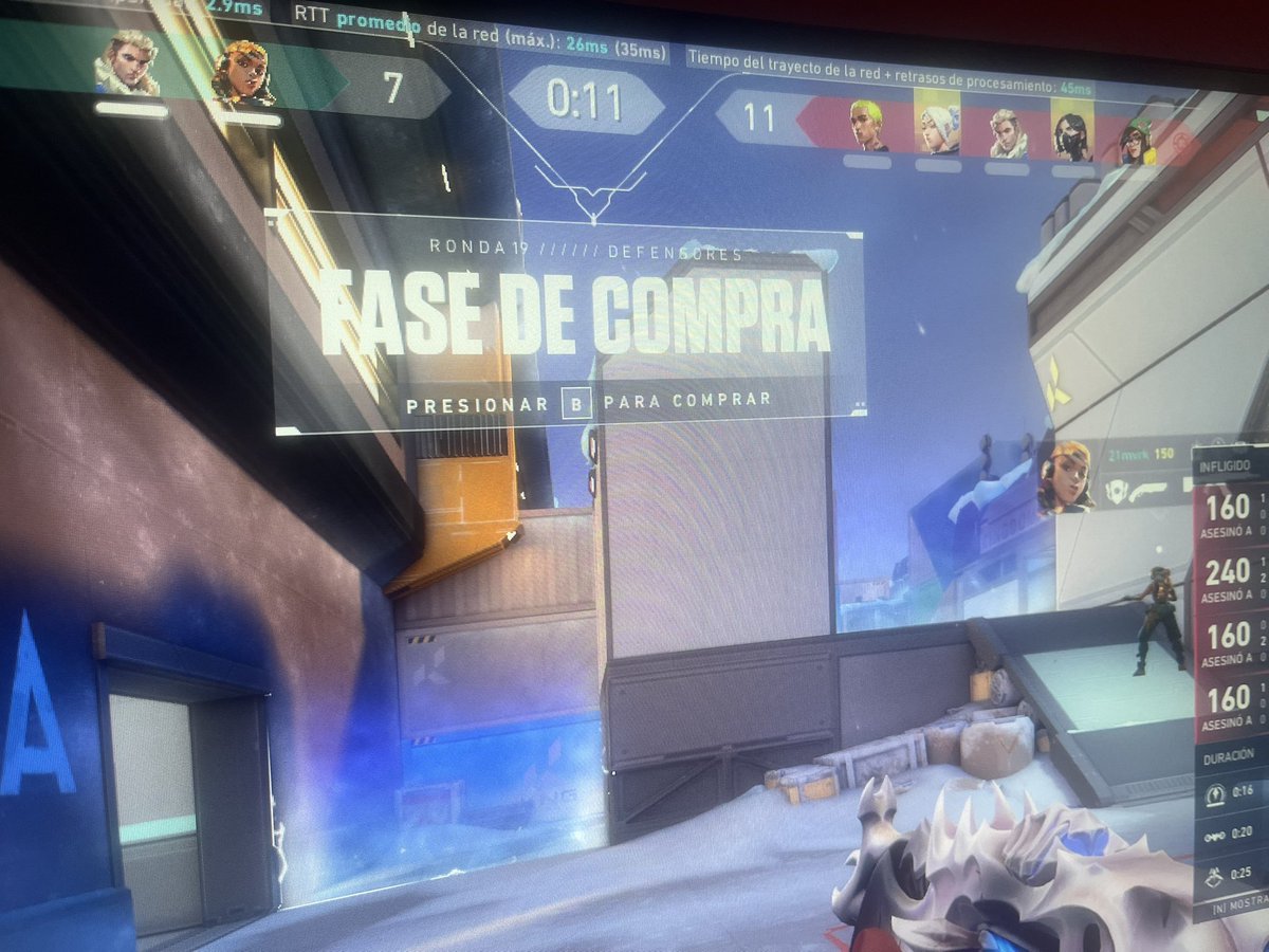 emiliarar's tweet photo. @VALORANT valorant devuelve los puntos, no puedes desconectar a los 4 de mi equipo y dejar a los 5 del enemigo conectados…. jugué 3 rondas 1v5 y las otras 2v5 😭😭 https://t.co/L9znk2GfK7