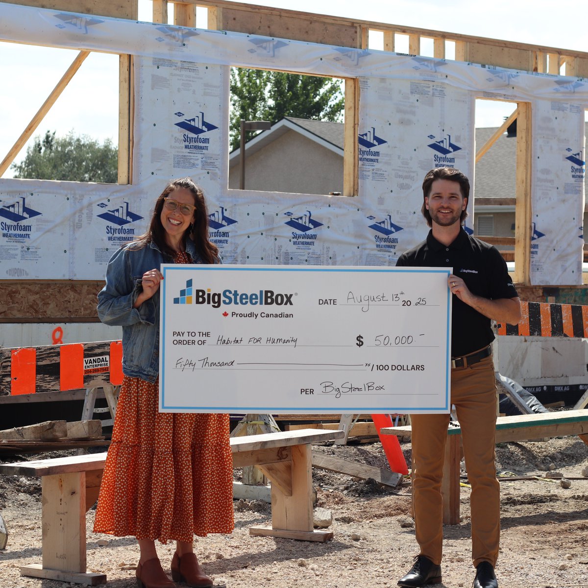 BigSteelBox tweet media