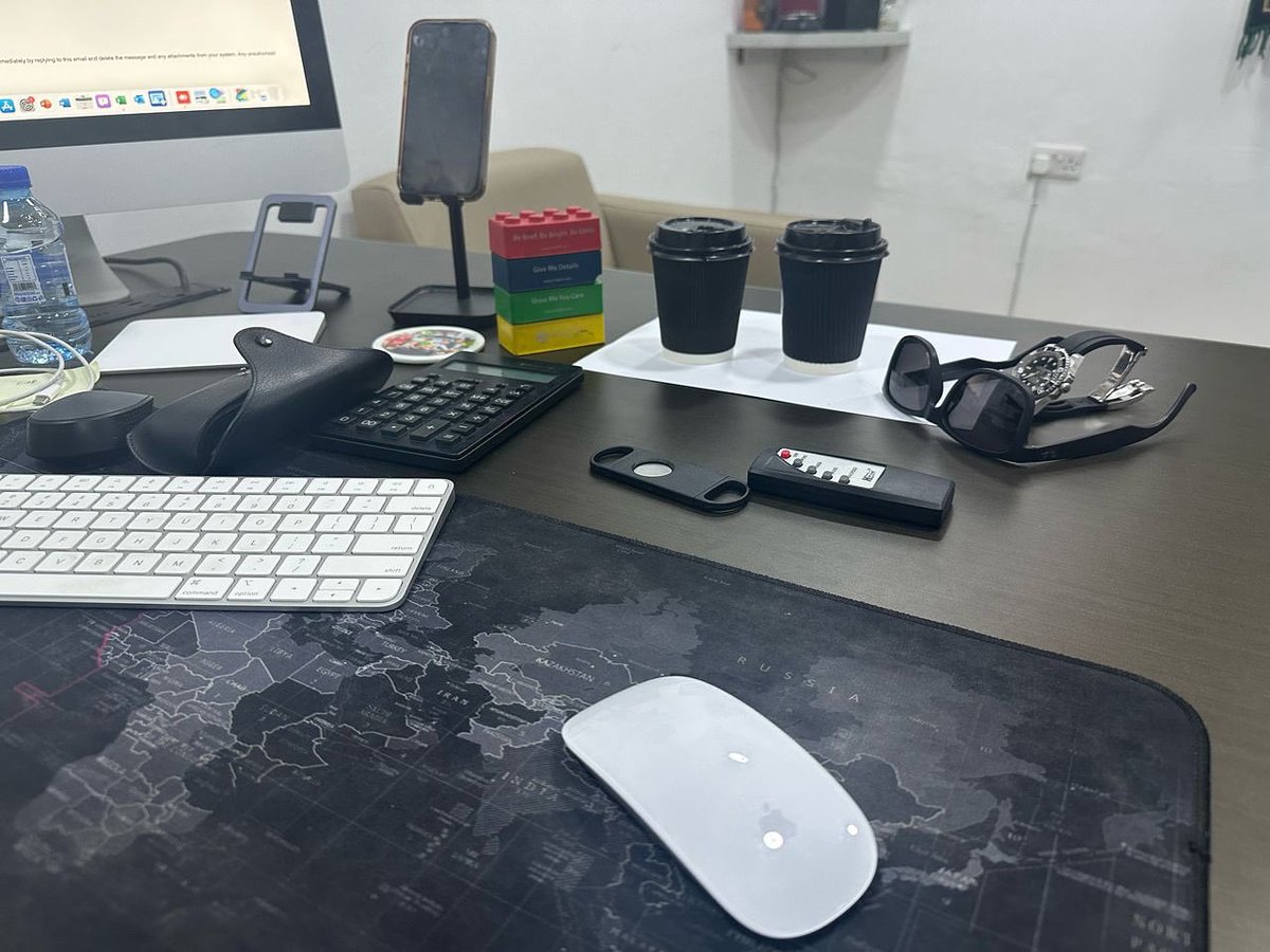 AlJunaidHasham's tweet image. Happy Nane Nane! 🌾

While most are out celebrating our farmers and the fruits of their labor, I’m here in the office—armed with a head cold, a to-do list longer than a maize plantation, and the trusty support of cetirizine (not sponsored… yet 🤧).

#NaneNane #TeamWork #Genius