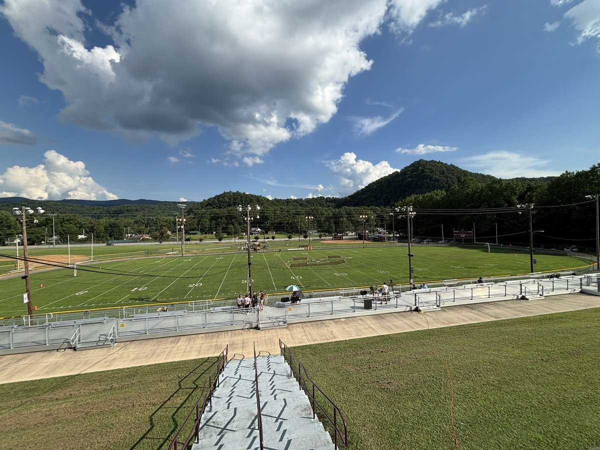 Andrew Smith (@_smithandrew) on Twitter photo 🏈: It’s unofficially football time in Tennessee
I’ve made it to Stoney Creek for the Carter/Greene County Jamboree. The matchups will be Cloudland-West Greene, Hampton-South Greene, and Unaka-Chuckey Doak. We’ll get started around 6, I’ll have updates
<a href="/JCPress/">Johnson City Press</a> <a href="/tnsportslive/">Times News Sports</a> 🏈: It’s unofficially football time in Tennessee
I’ve made it to Stoney Creek for the Carter/Greene County Jamboree. The matchups will be Cloudland-West Greene, Hampton-South Greene, and Unaka-Chuckey Doak. We’ll get started around 6, I’ll have updates
<a href="/JCPress/">Johnson City Press</a> <a href="/tnsportslive/">Times News Sports</a>