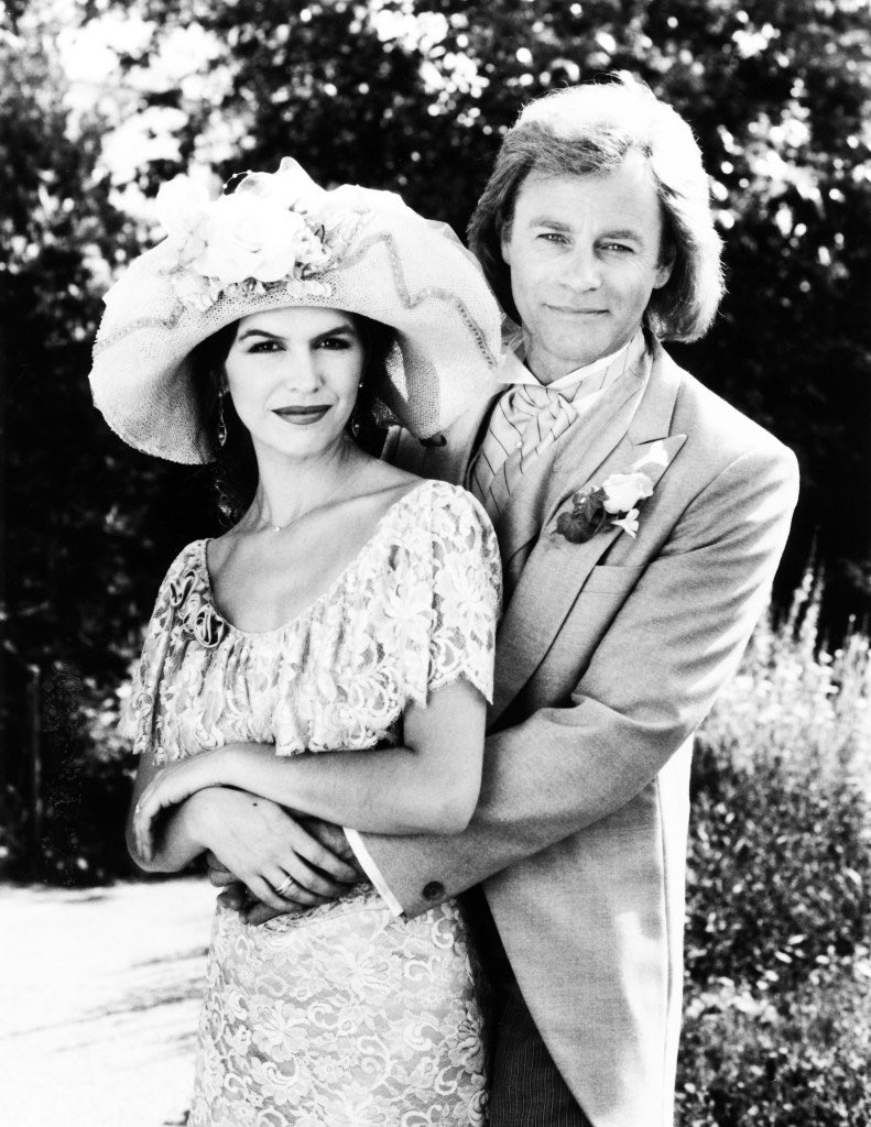 soapreporter's tweet photo. My heart is broken. I started watching #GH in 1981 through all the coolest Robert days. Through Anna, Holly, his adventures w/Luke &amp; Laura. When I was still writing, all his co-stars spoke highly of him. This really hurts. RIP Tristan. You were one of the good ones #TristanRogers https://t.co/3d1m3V6vK4