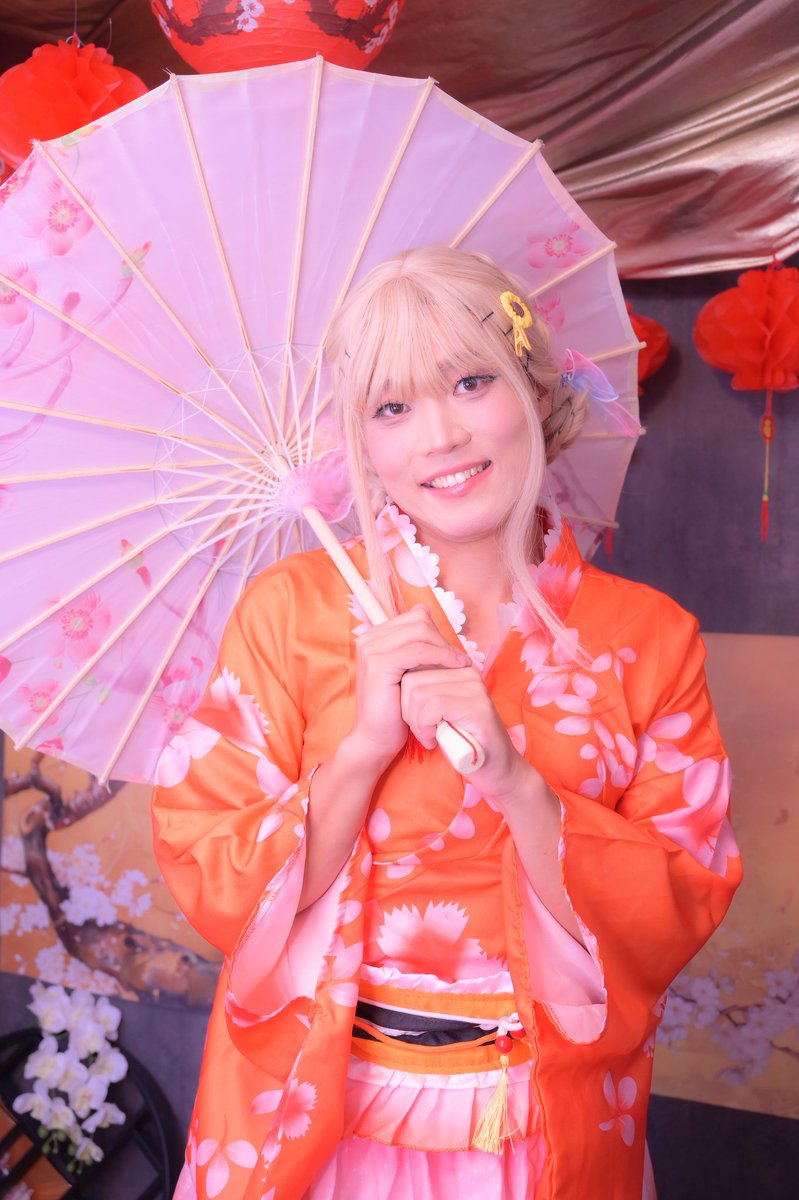 ☂️和傘と着物🥰👘

和物で揃えたらやっぱり映えやすく見える❗😄

お盆明けるまであと少しですが、良い週末を😉🫶