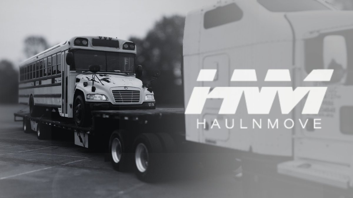 HaulNMove's tweet photo. When it matters most, we move it best.
This full-sized bus wasn’t just loaded — it was planned, prepped, and executed with precision.

#HaulNMove #BusTransport #HeavyHaul #OversizedLoad #TransportExperts #CEO #Jonathan #SafeDelivery #VehicleTransport #Freight #LogisticsSolutions https://t.co/phFgLdHxfV