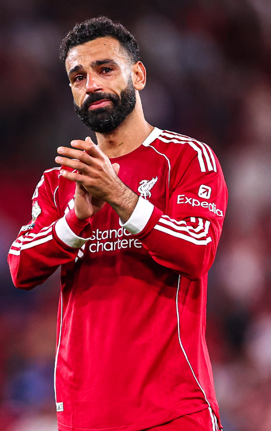 CarlosReynosoKC's tweet photo. Salah rindió su homeaje a Diogo Jota ❤️ https://t.co/1bNCvSrrj1